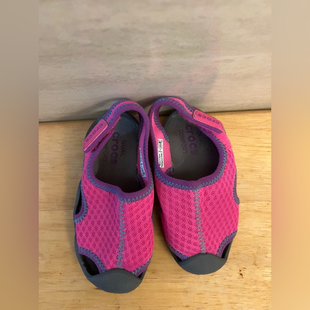 Crocs Swiftwater Mesh Water Sandals - Picture 2 of 11